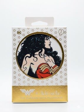 NIB Wonder Woman x Kitsch Satin Pillowcase Believe In Wonder